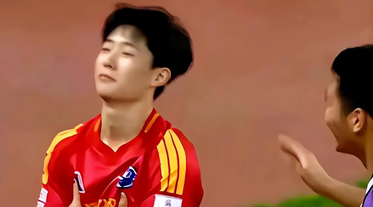 博格巴:亚马尔即使不是世界最佳也是前三,他需更专注于踢球