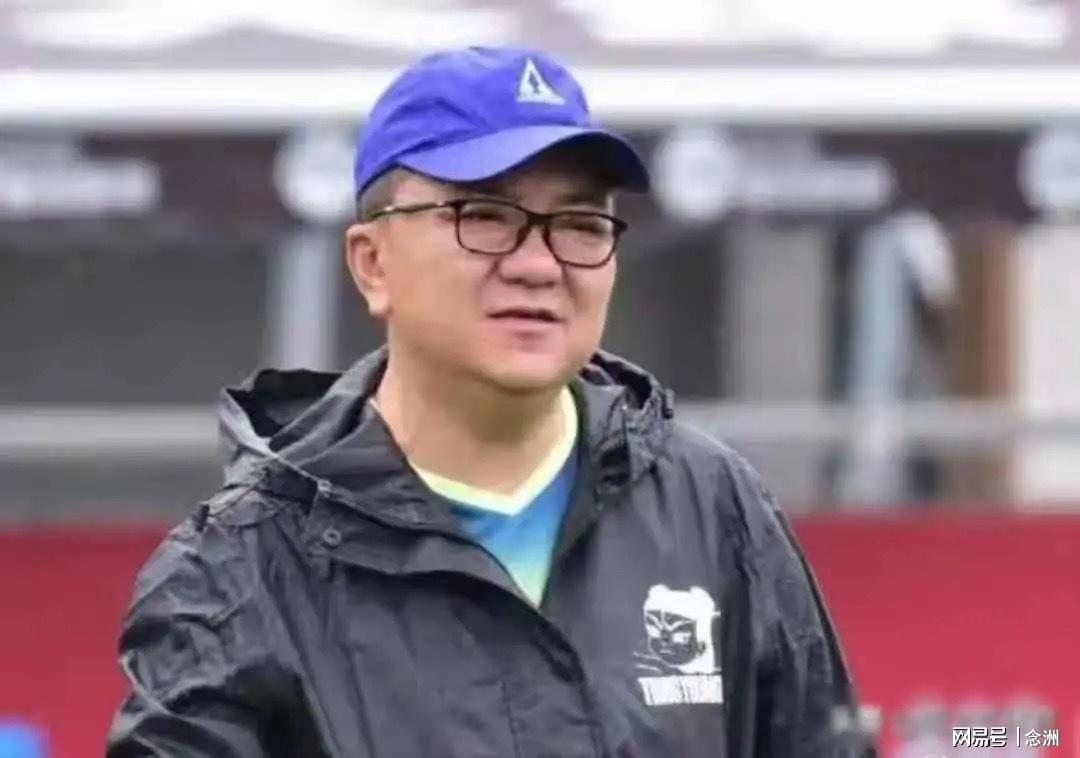 罗马诺：曼联2月就和安德雷桑托斯经纪人沟通，维韦尔了解他