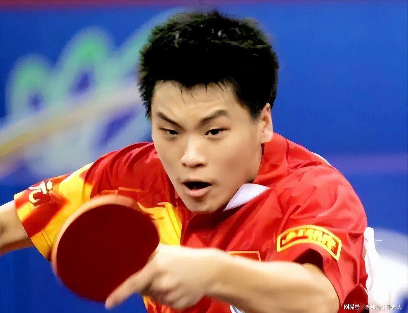 明明季后赛表现更优!为什么詹姆斯续约优先级低于里夫斯