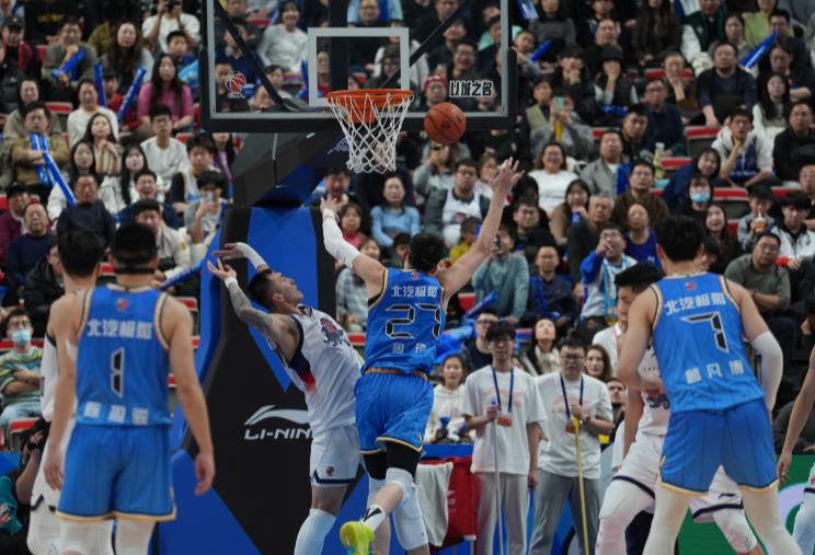 FMVP！布伦森45分带队16分逆转，尼克斯4