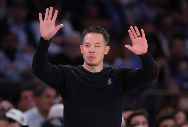 力压姚明!小斯:我是NBA历史第一个高中生身份获得年度最佳新秀