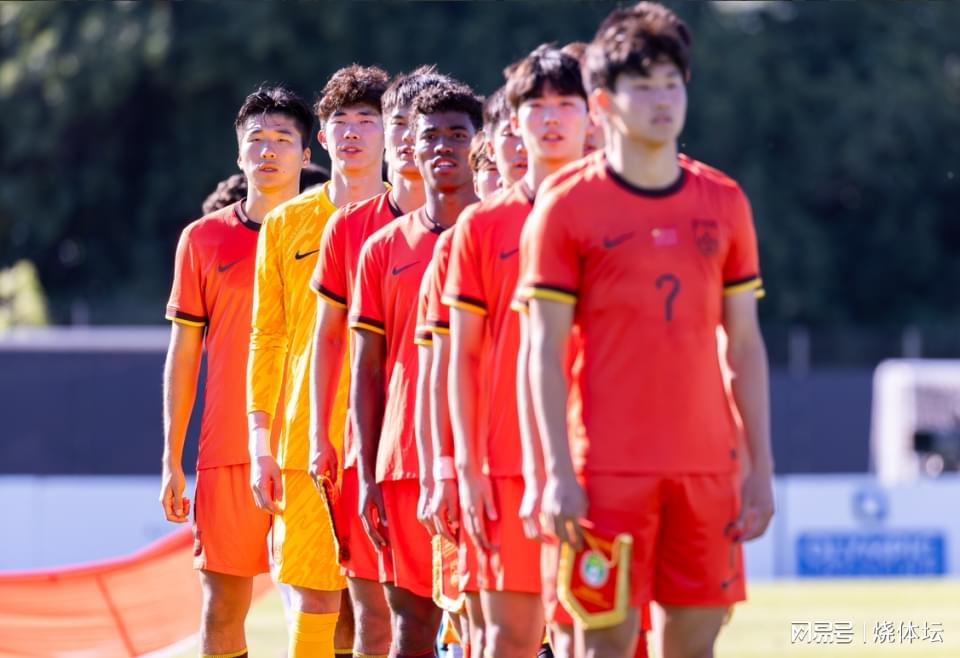 西蒙斯赌詹皇今夏签约勇士