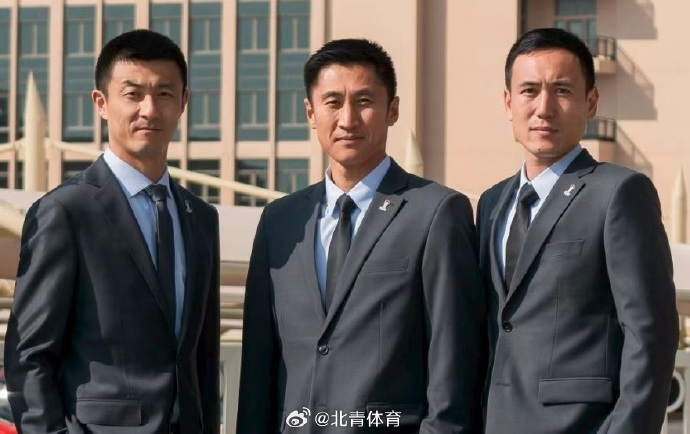 尊龙凯时-文班亚马被质疑“哨子护体”？库里球迷翻出2016年旧账
