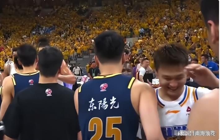 新赛季NBA提前排名马刺居首
