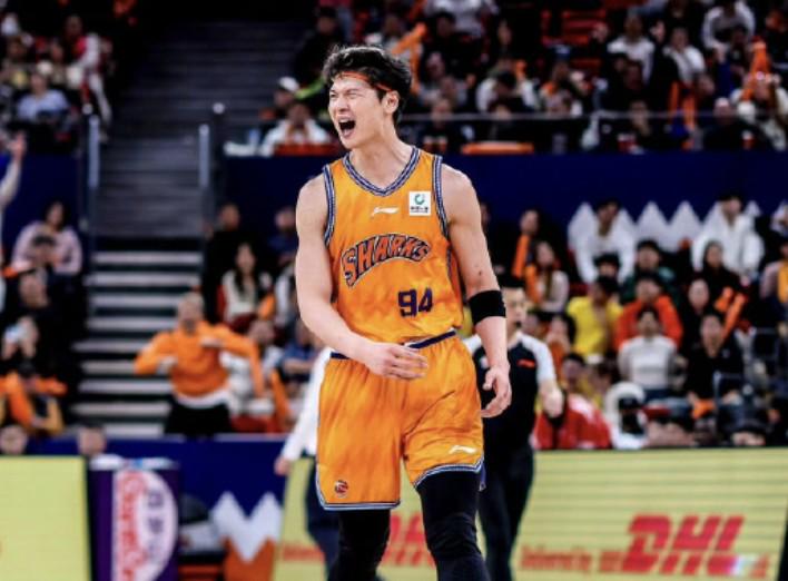 NBA创造历史!8年8个不同球队夺冠,别说马刺路还长