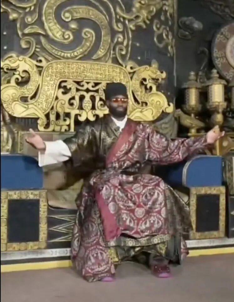 火箭一夜4消息！范乔丹降薪+伊森4年8000万？谢泼德距主控差一步