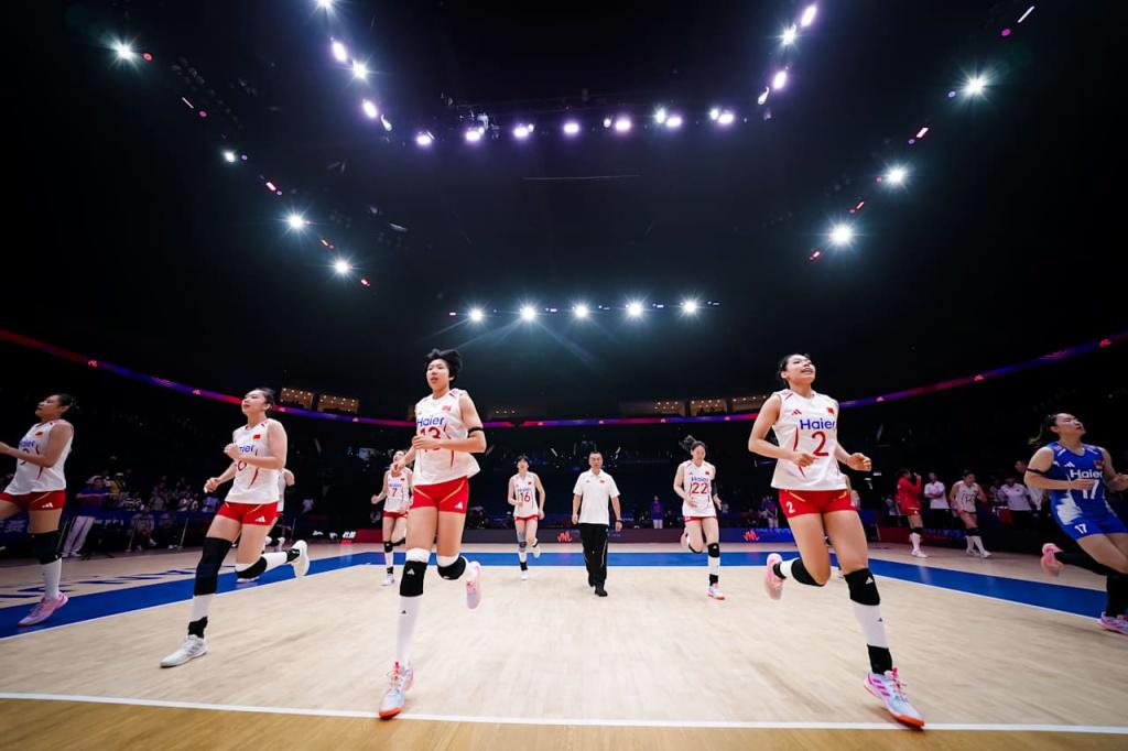 NBA总决赛G5首发出炉:双方均不变阵 马刺固执仍用福克斯首发