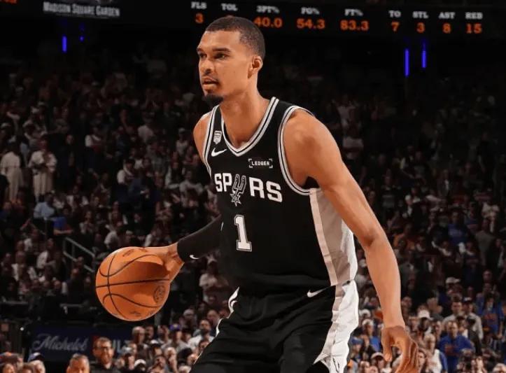 尊龙凯时-曝凯斯勒与爵士高管关系紧张！湖人机会来了：他是东契奇完美搭档