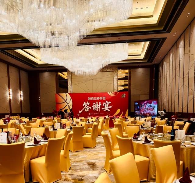 韦德亲历尼克斯29分逆转:整座纽约都在沸腾