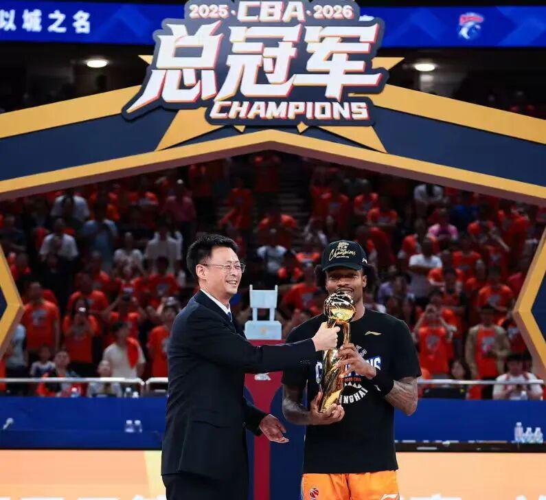 尊龙凯时纳格尔斯曼：穆西亚拉、诺伊尔等3人将首发出战库拉索